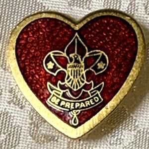 Vintage Boy Scouts of America Be Prepared Red Enamel Mother's Heart Pin